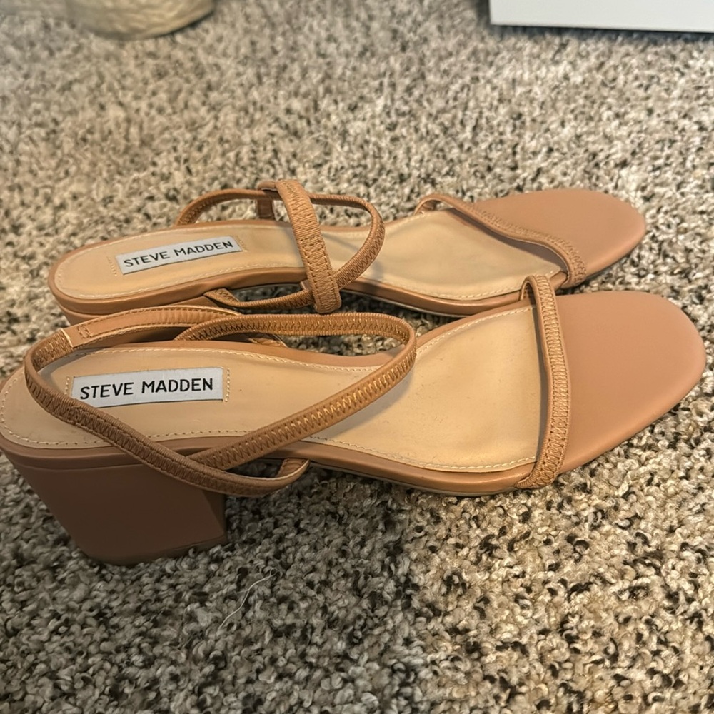 Like New Tan Steve Madden Heels
